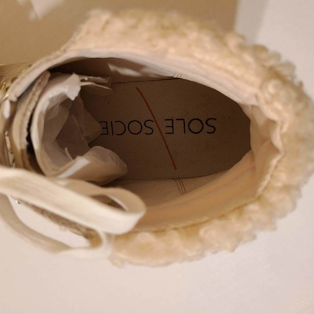SOLE SOCIETY Talan Sneaker In Latte/ Natural Suede - 9.5 - Picture 6 of 7